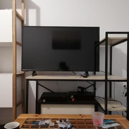 Appartment With Garden - Chaville Bagian luar foto